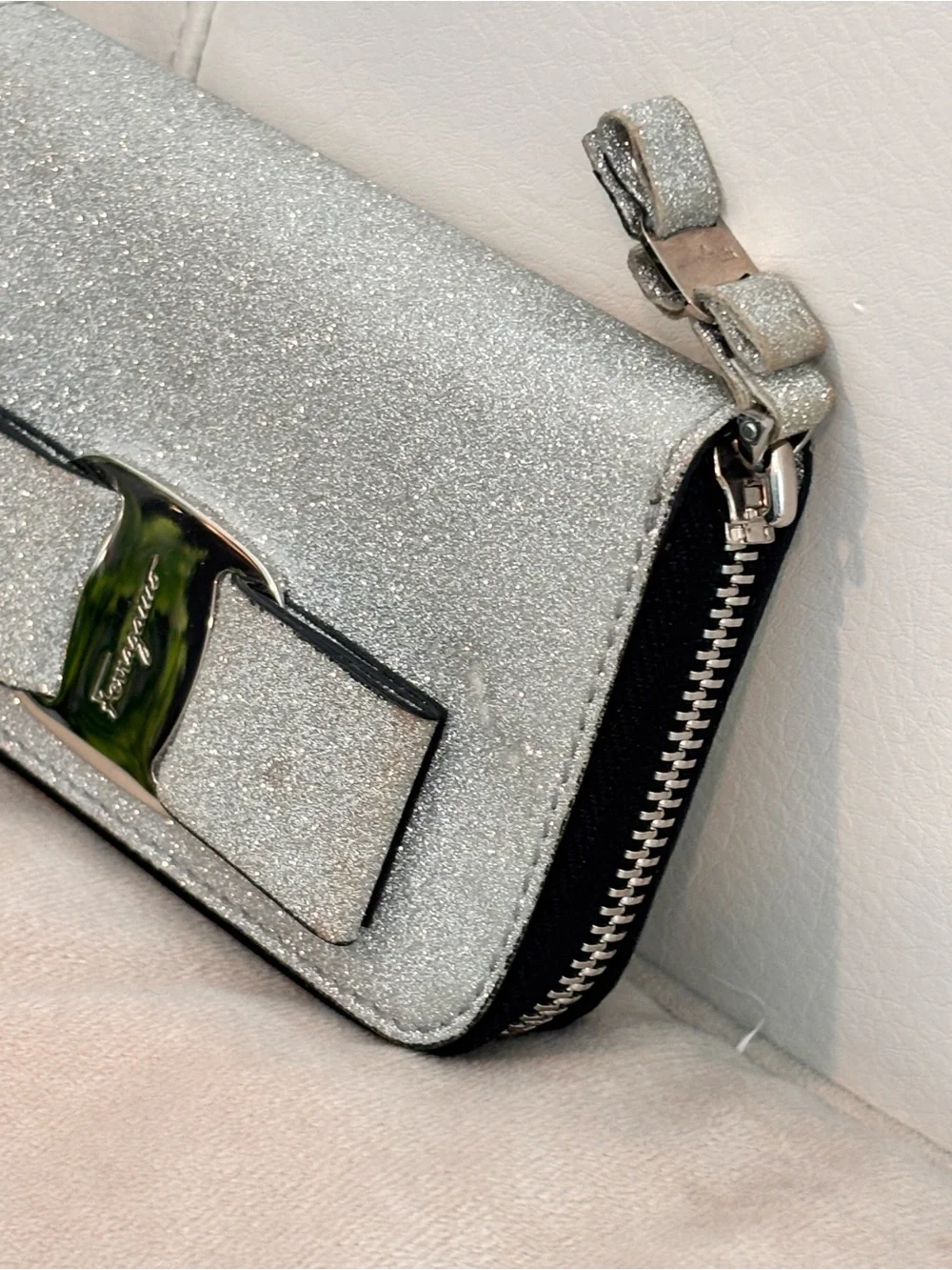 Salvatore Ferragamo Vara Bow Glitter Card Case / Zip-Around Coin Purse Wallet